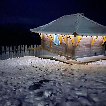 Etno Selo Rajski Konaci Leusici Exteriér fotografie