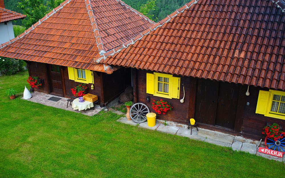 Etno Selo Rajski Konaci Leusici Exteriér fotografie