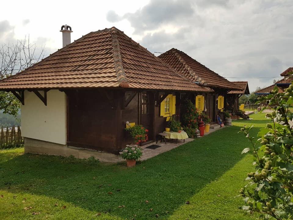 Etno Selo Rajski Konaci Leusici Exteriér fotografie